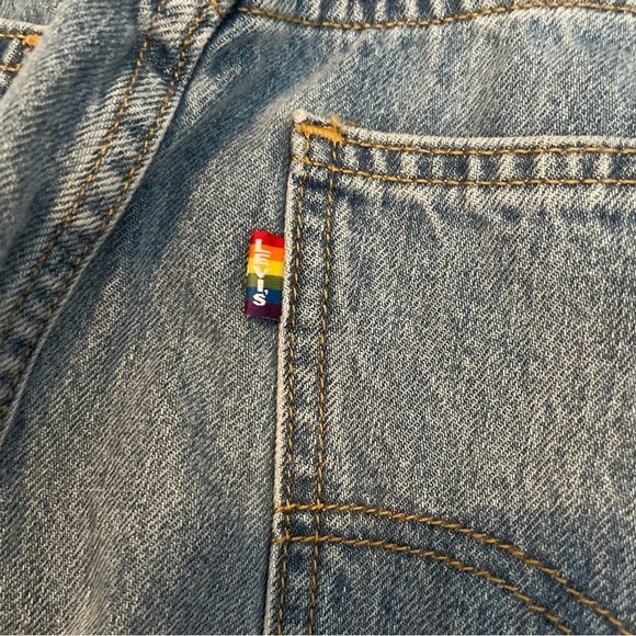 NWT LEVI'S PRIDE SKIRT Denim Front Slit Knee Length Y2K Vibes Women's Size Large - Picture 8 of 14